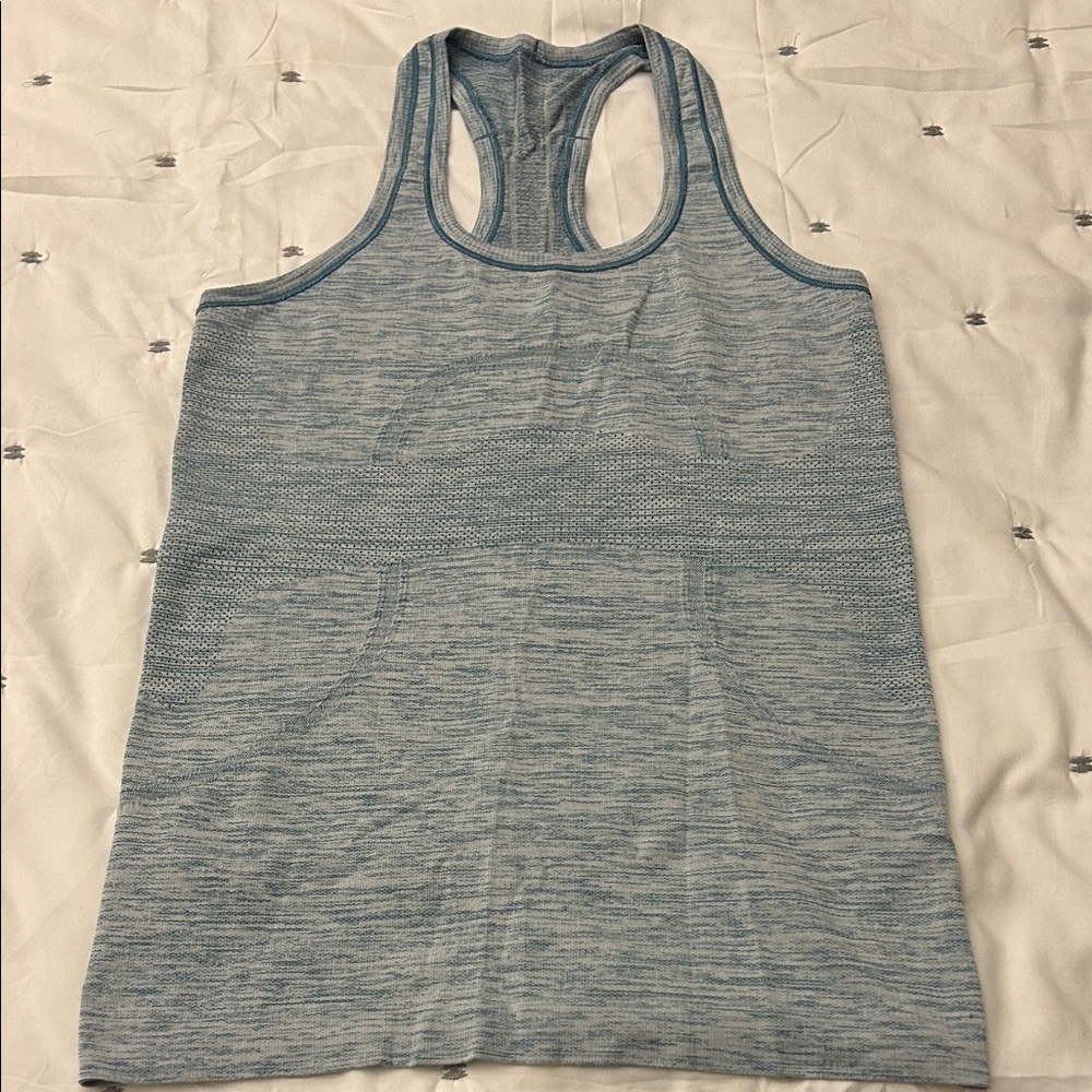 Lululemon swiftly tech Women's Blue Tank Top size 8
